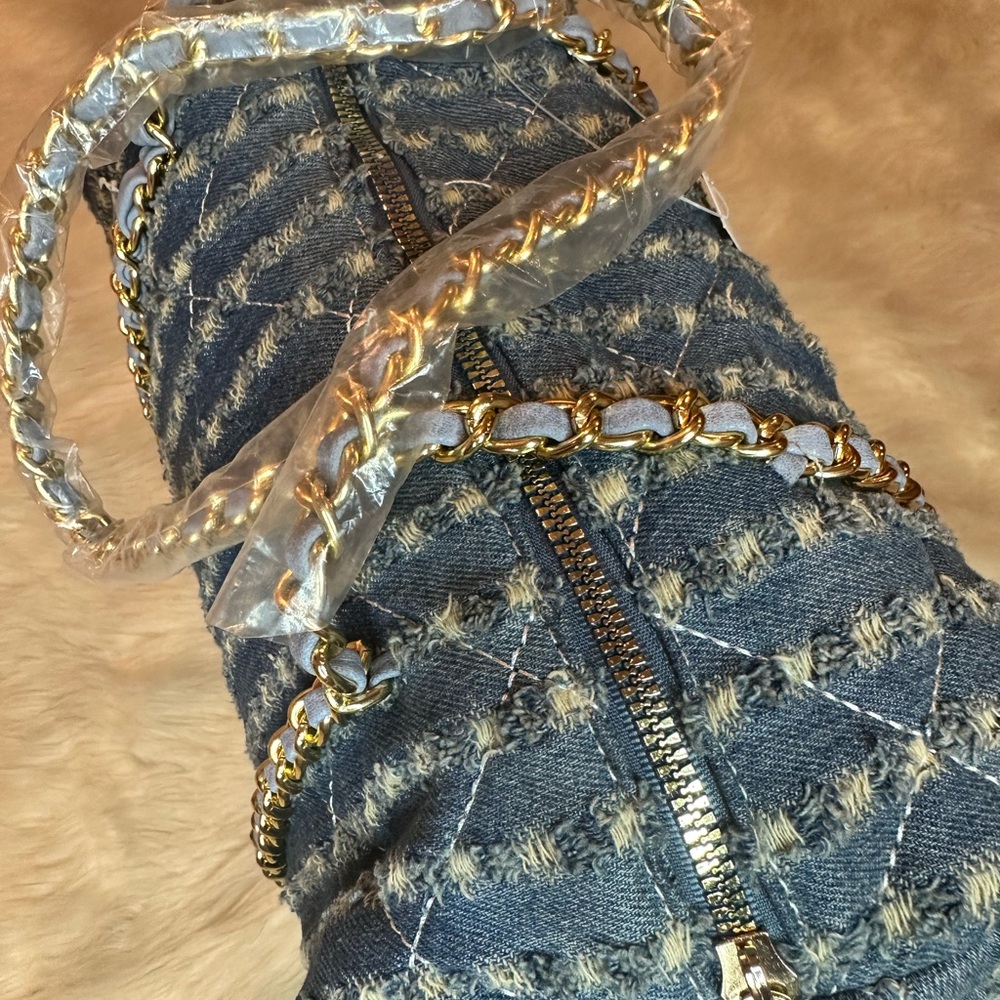 Quilted Denim Chain-Handle Women's Shoulder Bag - Blue - Picture 8 of 9